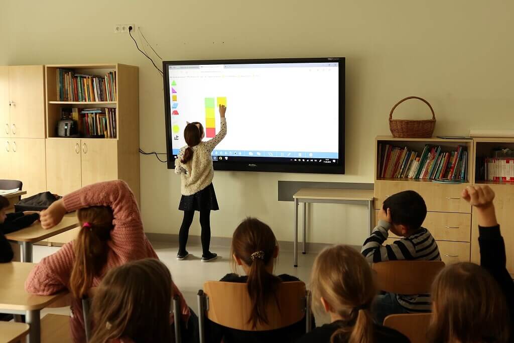 Read more about the article Warsaw Primary School, Poland