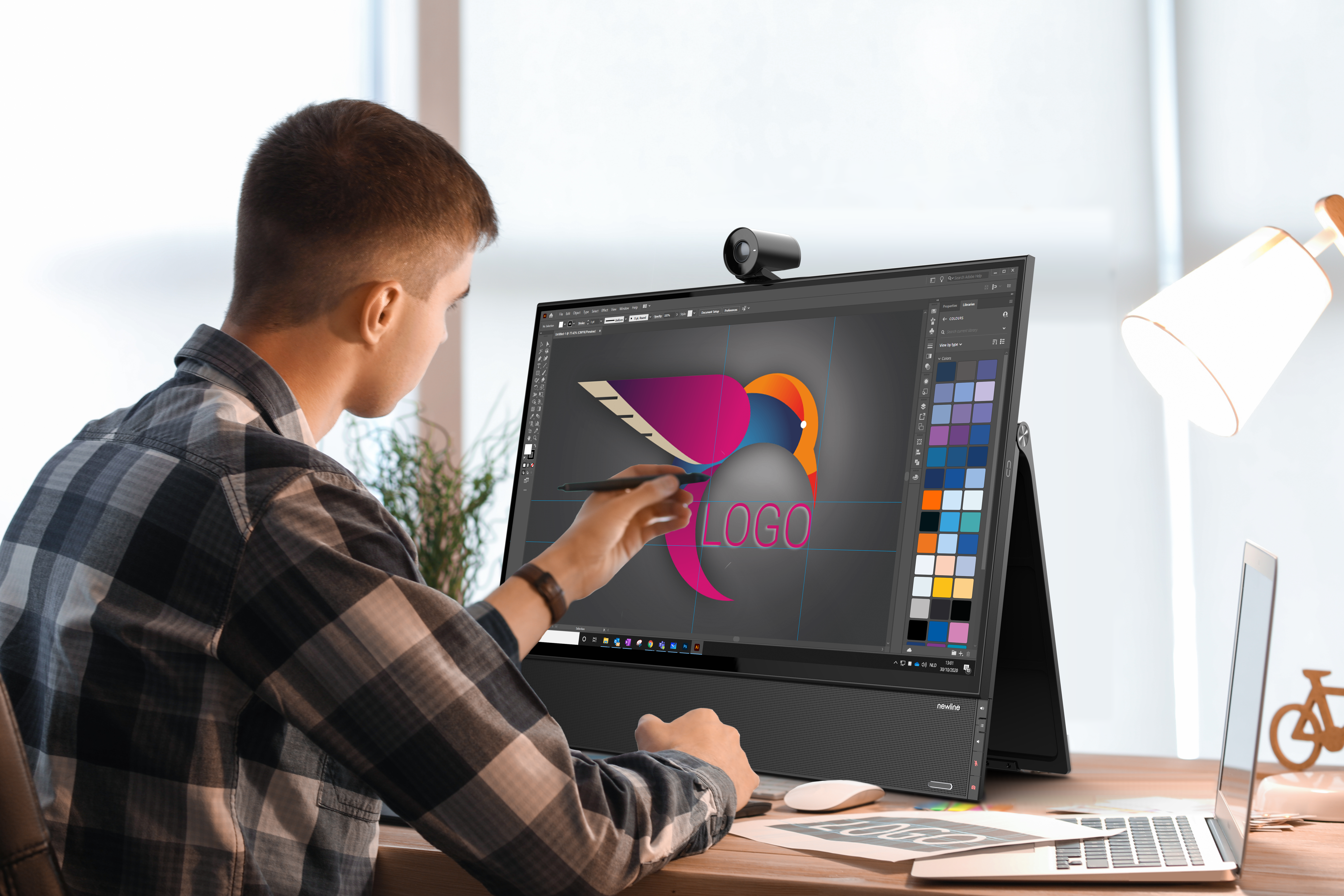 Join the Flex Gen - Leading Desktop Collaboration | Newline Flex