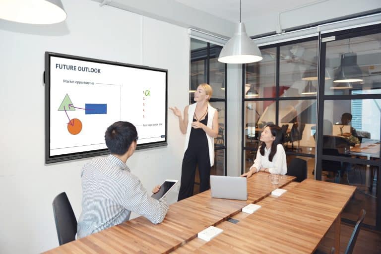 Read more about the article Newline Ink: Digital writing software for interactive displays