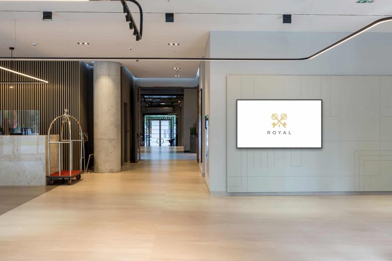 Scopri di più sull'articolo Digital Signage: come gli schermi digitali stanno rivoluzionando la comunicazione nelle aziende e nel mondo dell’istruzione